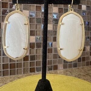 Kendra Scott Gold and Cream Drop Earrings new without tags